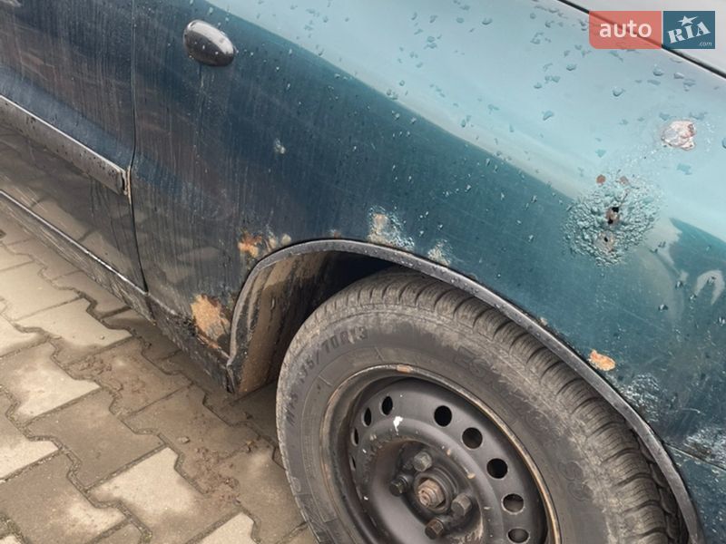 Седан Daewoo Lanos 2004 в Луцьку