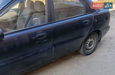 Седан Daewoo Lanos 2004 в Днепре