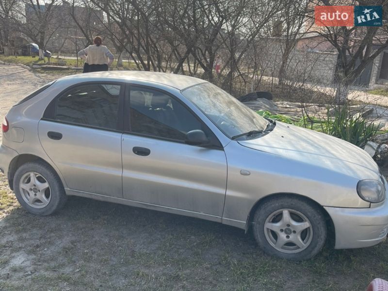 Хетчбек Daewoo Lanos 2004 в Кременці