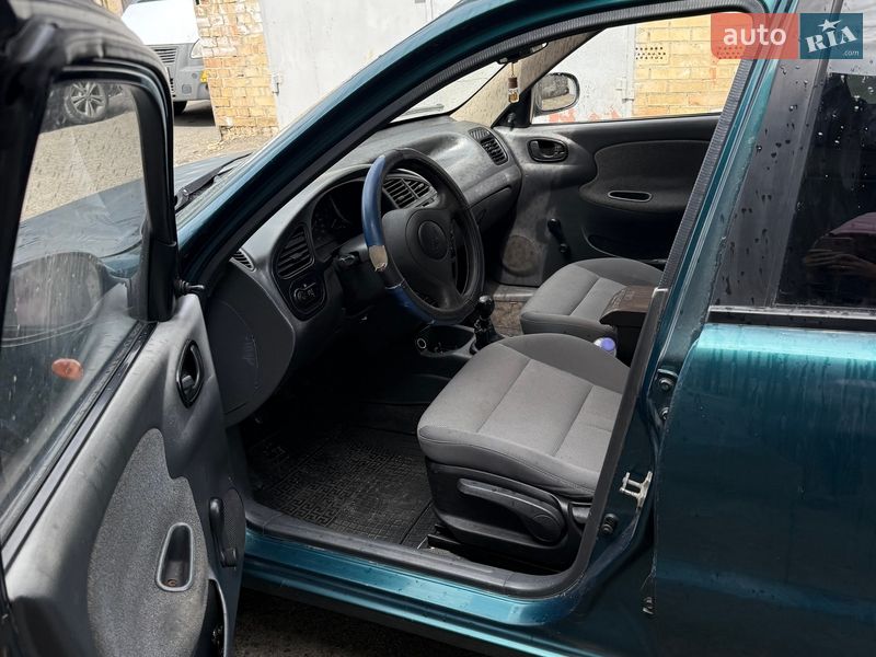 Седан Daewoo Lanos 2006 в Киеве