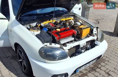 Седан Daewoo Lanos 1998 в Диканьці