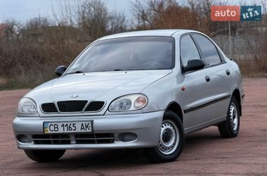 Седан Daewoo Lanos 2002 в Мене