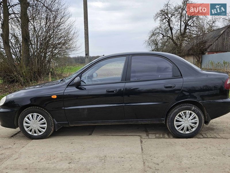 Седан Daewoo Lanos 2008 в Луцьку