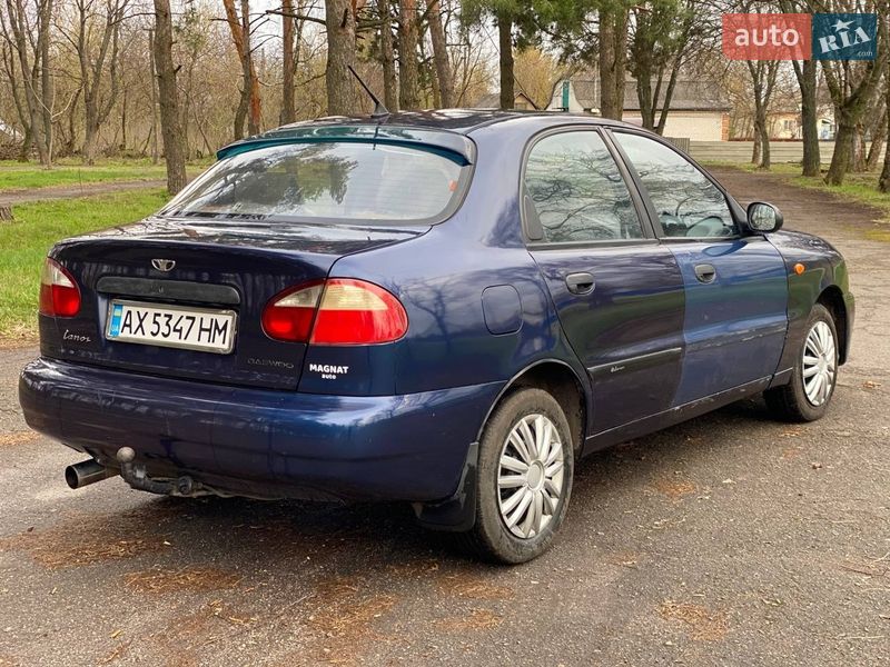 Седан Daewoo Lanos 2004 в Гребінці