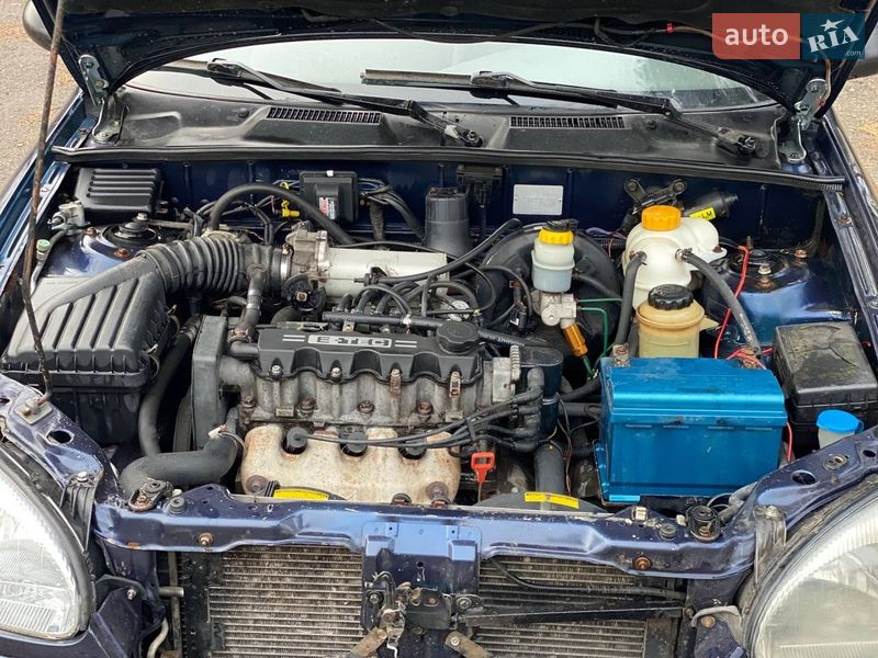 Седан Daewoo Lanos 2004 в Гребінці