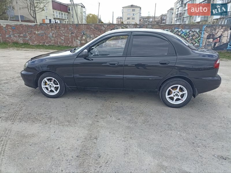 Седан Daewoo Lanos 2008 в Звягелі