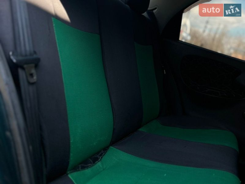 Седан Daewoo Lanos 2003 в Николаеве