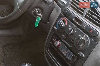 Седан Daewoo Lanos 2004 в Киеве