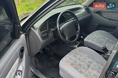 Седан Daewoo Lanos 2005 в Кобеляках