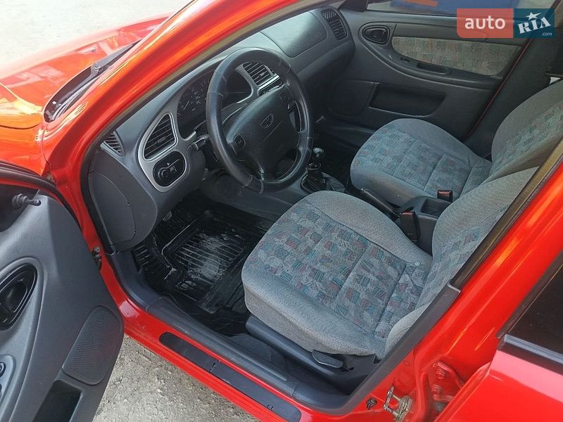 Седан Daewoo Lanos 2005 в Дніпрі