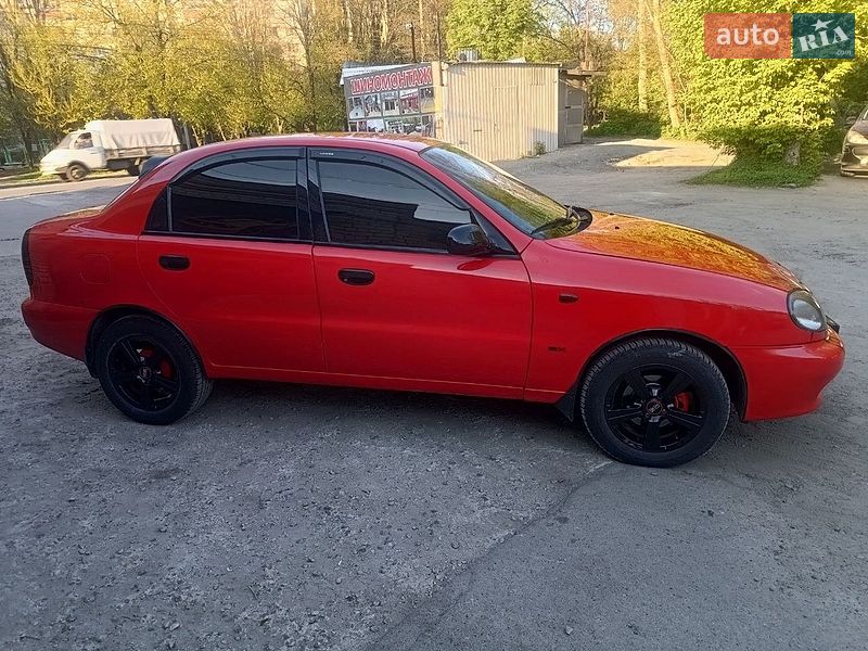 Седан Daewoo Lanos 2005 в Дніпрі