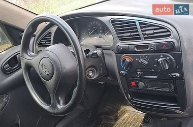 Седан Daewoo Lanos 2003 в Макарові