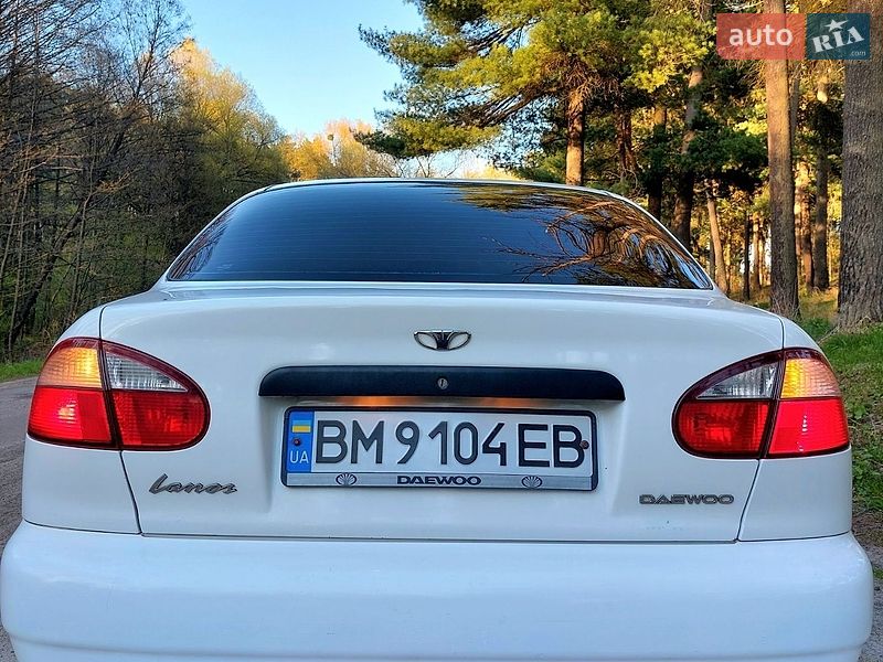 Седан Daewoo Lanos 2004 в Тростянці