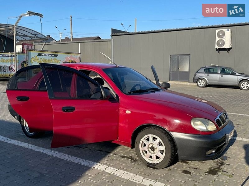 Седан Daewoo Lanos 2009 в Чернівцях