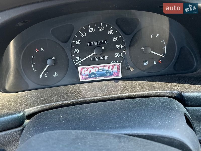 Седан Daewoo Lanos 2004 в Ирпене