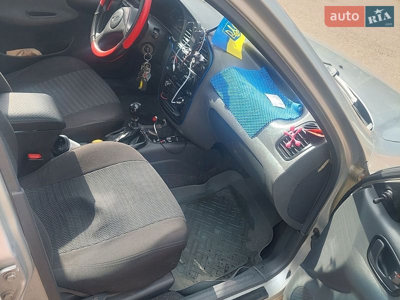 Седан Daewoo Lanos 2004 в Чернигове