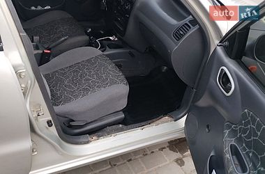 Седан Daewoo Lanos 2003 в Львове