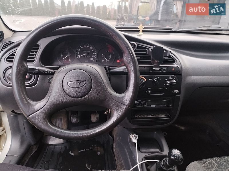Седан Daewoo Lanos 2003 в Львове