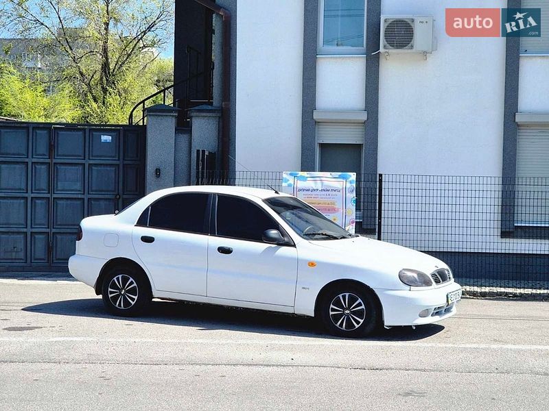 Седан Daewoo Lanos 2006 в Дніпрі