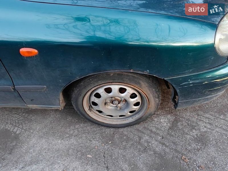Седан Daewoo Lanos 2004 в Киеве