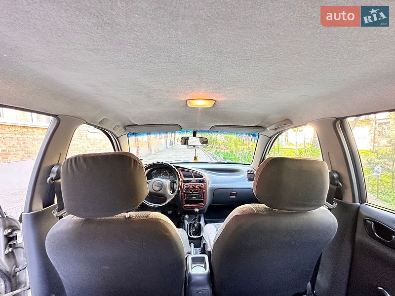 Седан Daewoo Lanos 2004 в Киеве