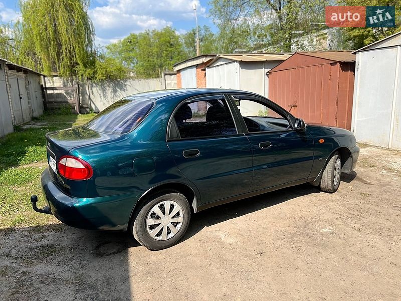 Седан Daewoo Lanos 2003 в Харькове