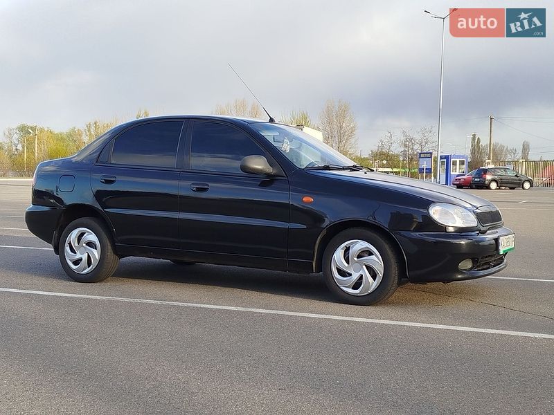 Седан Daewoo Lanos 2009 в Києві