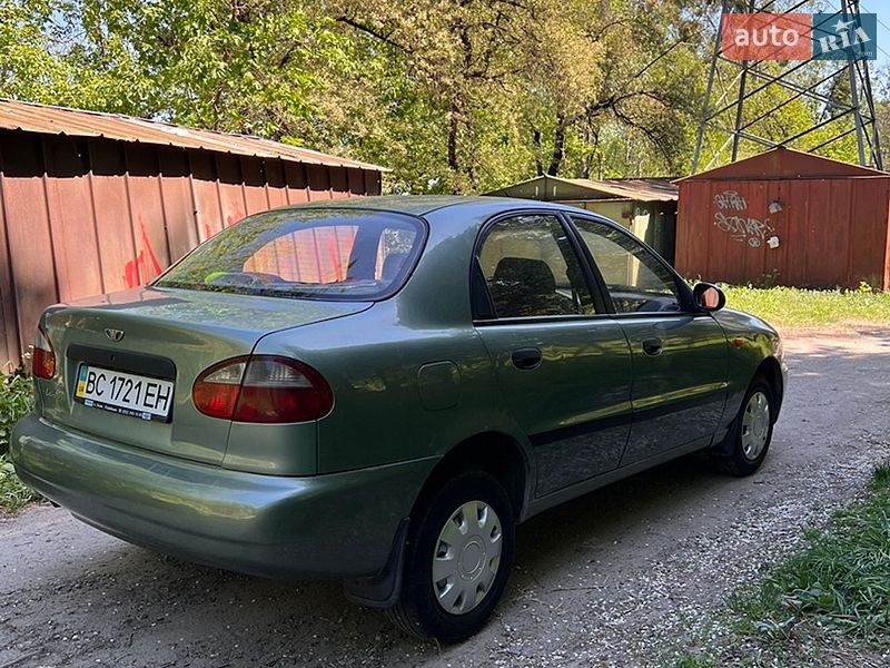 Седан Daewoo Lanos 2008 в Києві