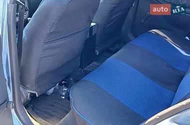 Седан Daewoo Lanos 2003 в Липовій Долині