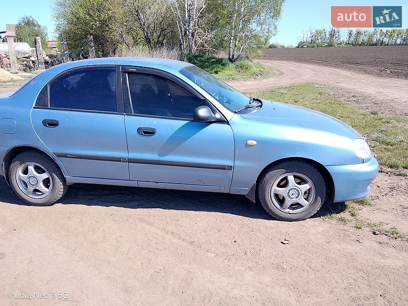 Седан Daewoo Lanos 2003 в Липовій Долині