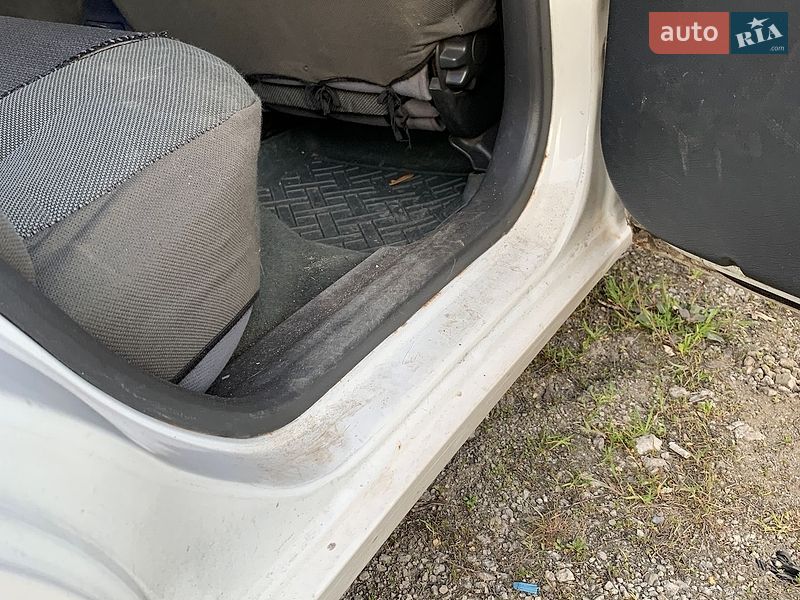 Седан Daewoo Lanos 2000 в Дніпрі