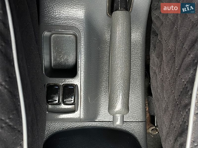 Седан Daewoo Lanos 2001 в Києві