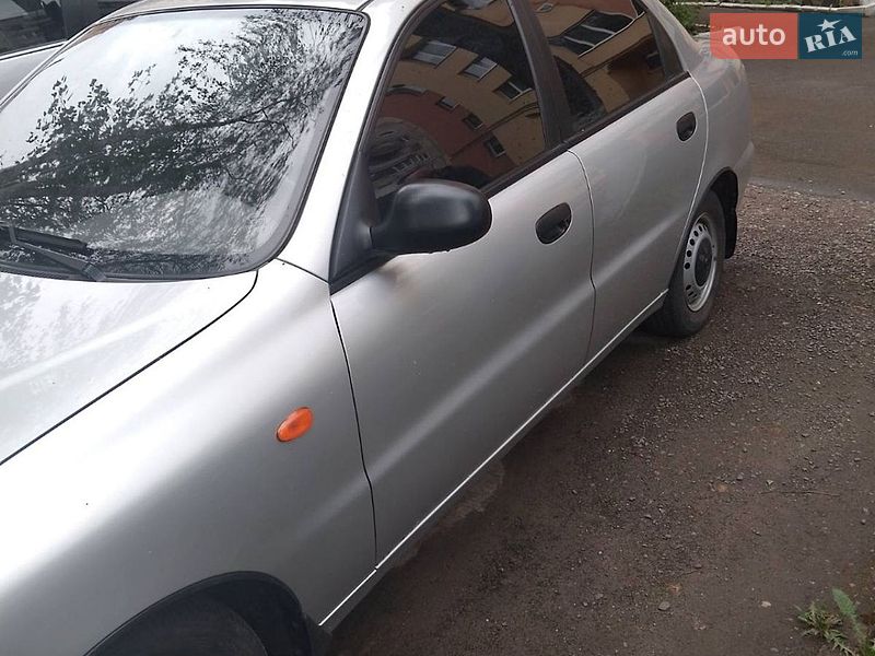 Седан Daewoo Lanos 2007 в Ровно