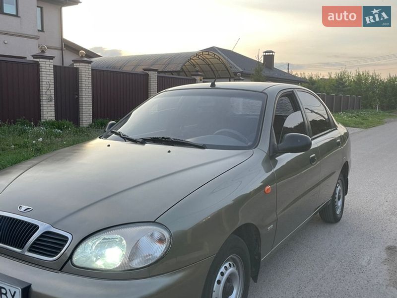 Седан Daewoo Lanos 2004 в Борисполе