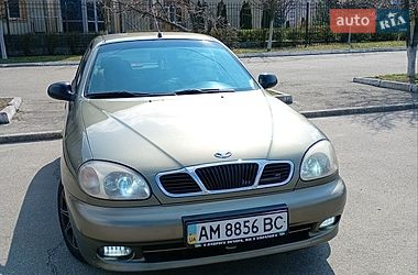 Седан Daewoo Lanos 2004 в Киеве