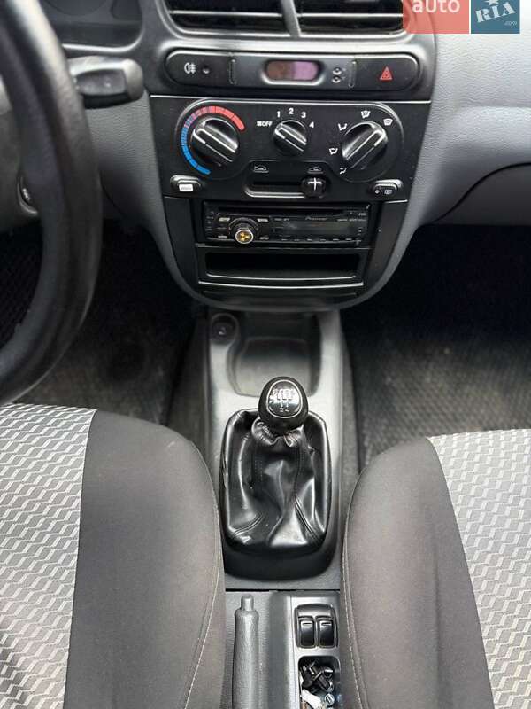 Седан Daewoo Lanos 2008 в Буче
