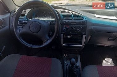 Седан Daewoo Lanos 2003 в Львове