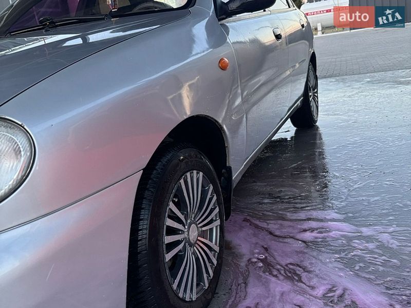 Седан Daewoo Lanos 2005 в Изе