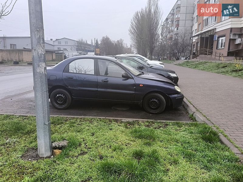 Седан Daewoo Lanos 2004 в Киеве фото 5 Седан Daewoo Lanos 2004 в Киеве