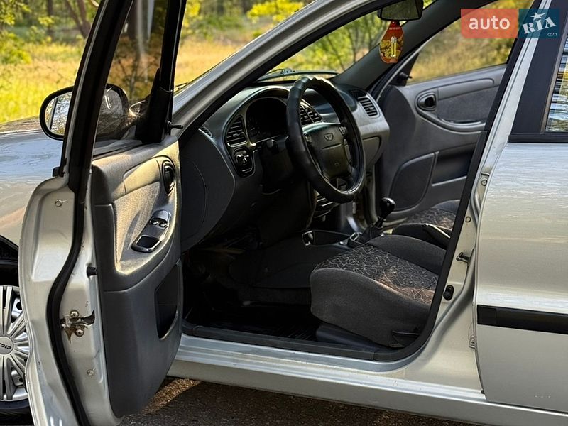 Седан Daewoo Lanos 2010 в Дніпрі