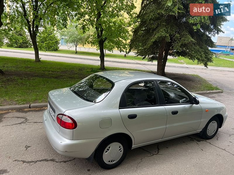 Седан Daewoo Lanos 2006 в Лозовой