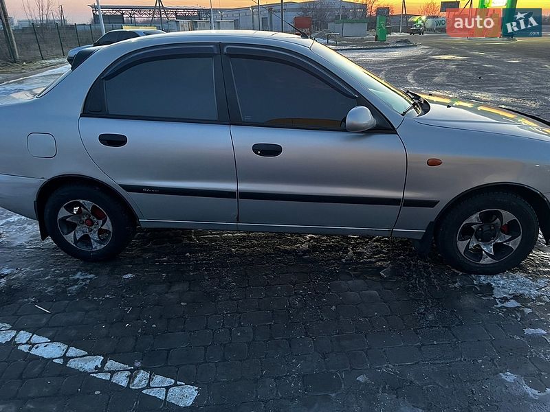 Седан Daewoo Lanos 2008 в Днепре