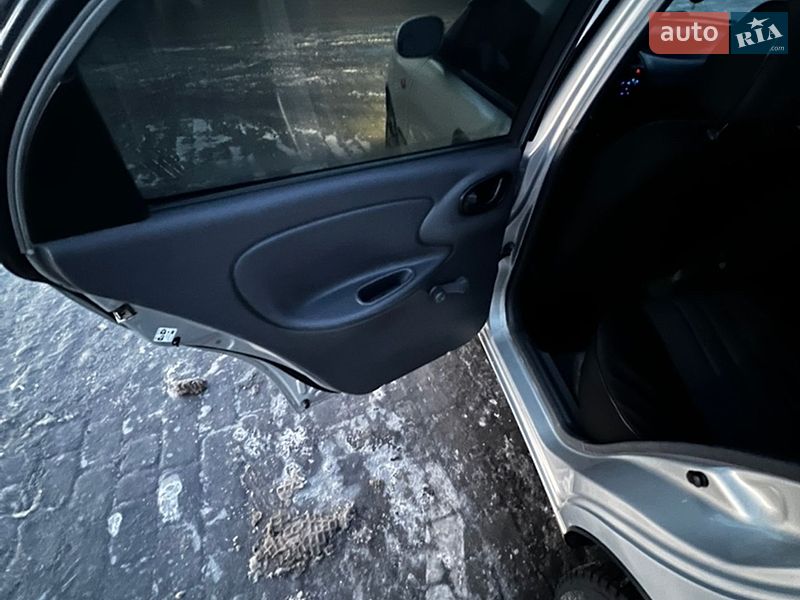Седан Daewoo Lanos 2008 в Днепре