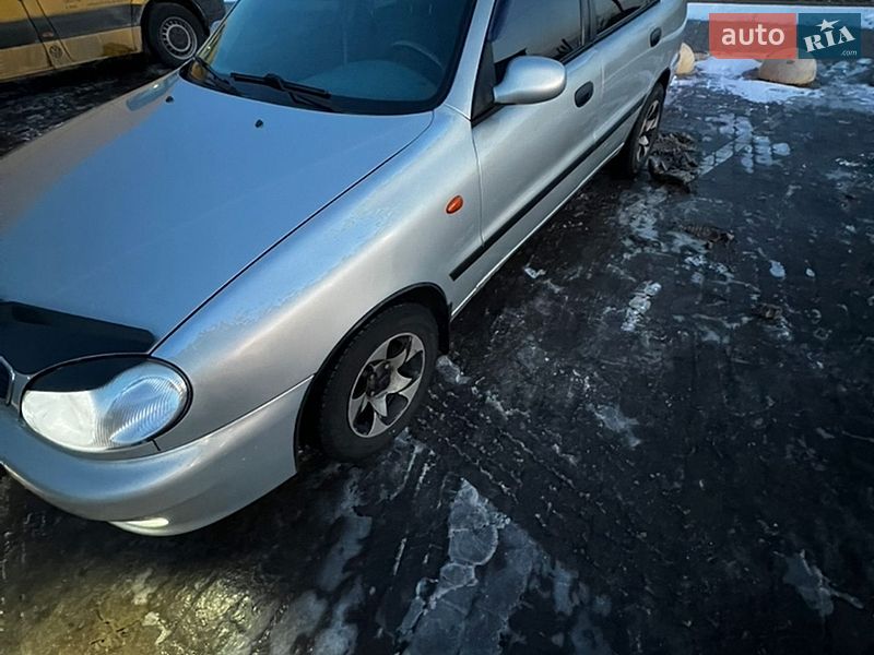 Седан Daewoo Lanos 2008 в Дніпрі