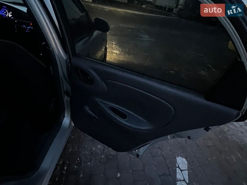 Седан Daewoo Lanos 2008 в Днепре