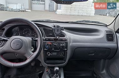 Седан Daewoo Lanos 2004 в Львове