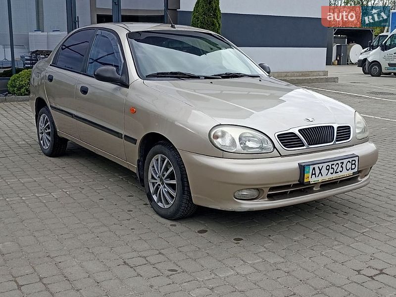 Седан Daewoo Lanos 2004 в Львове