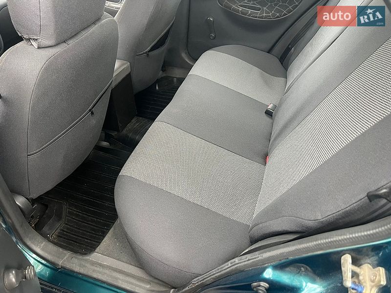 Седан Daewoo Lanos 2003 в Києві