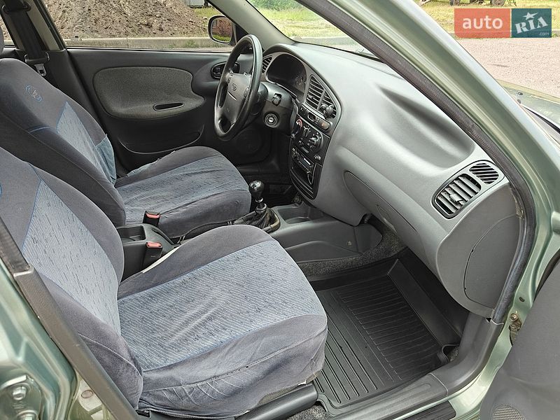 Седан Daewoo Lanos 2006 в Черкасах