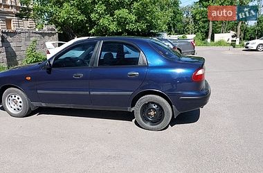 Седан Daewoo Lanos 2003 в Харькове